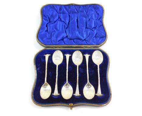 A set of six Victorian coffee spoons, with sunburst fluted bowls, William Hutton &amp; Sons Ltd, London 1899, cased, 2.38oz.