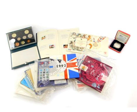 The United Kingdom Uncirculated Coin Collections, 1983-1985, 1987-1994., Commonwealth Games Commemorative £2 coin 1986., 1989