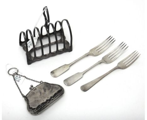 Silver, comprising; a Victorian seven bar toastrack, of arched form with a loop shaped handle, Sheffield 1896, two fiddle pat