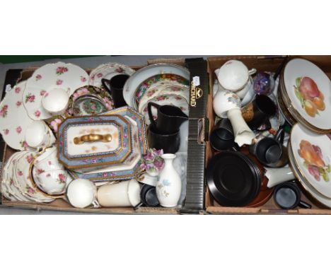 Two boxes of collectibles, mainly ceramics to include a Wedgwood baluster vase, Arcadian crested ware, various tea plates, tw