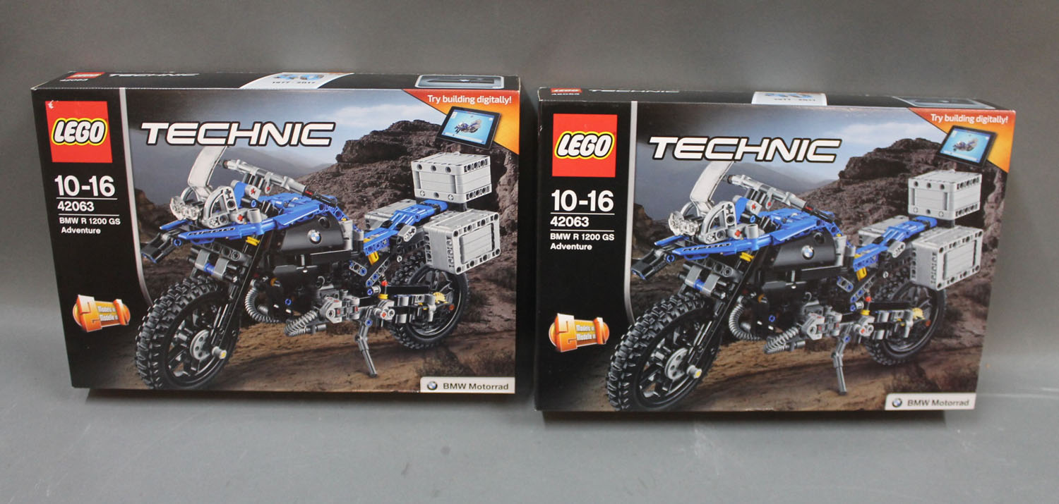 2 Boxed Lego Technic Sets Bmw R 1200 Gs Adventure 42063