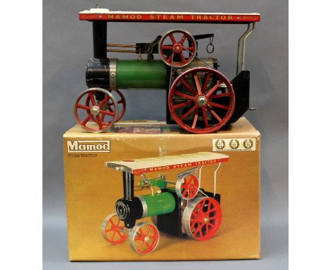A Mamod TE1A steam tractor, boxed 