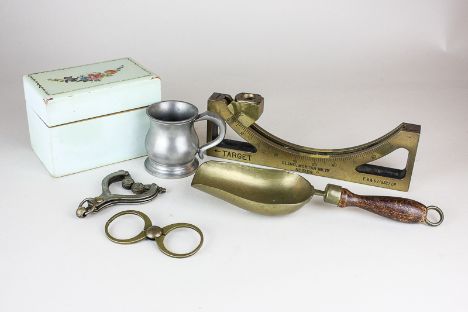 A brass mortar inclinometer, Clino, Mortar MK IV, with sliding level, small hand scoop, pewter miniature tankard, two kirtle 