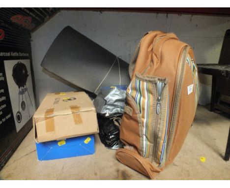 A SELECTION OF CAMPING GEAR TO INC RUCKSACK, RECHARGEABLE LANTERN, PROPANE BLUET, CAMPING MAT