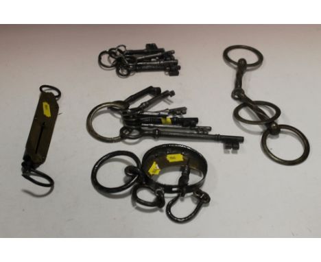 A TRAY OF VINTAGE KEYS, VINTAGE SCALES ETC
