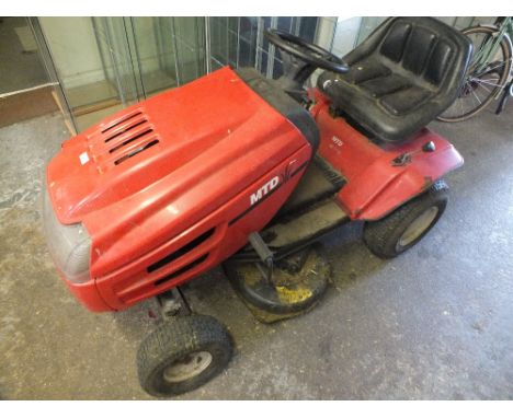 AN MTD B/114 PETROL TRACTOR MOWER