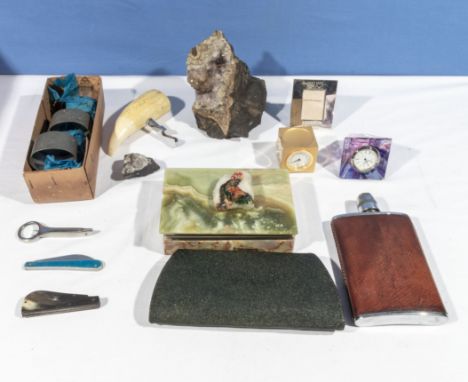 A hip flask, purse and selection of vintage collectables