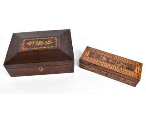 A Tunbridge ware box with cribbage board to hinged lid, 5.8 x 25.5 x 9cm, and an early 19th century rosewood jewellery box wi