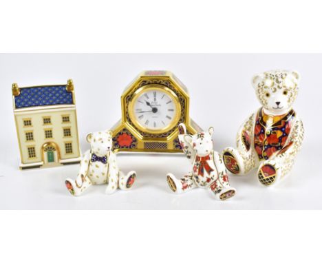 ROYAL CROWN DERBY; three teddy bear paperweights, the larger with gold stopper and the two smaller lacking stoppers, an ‘Old 