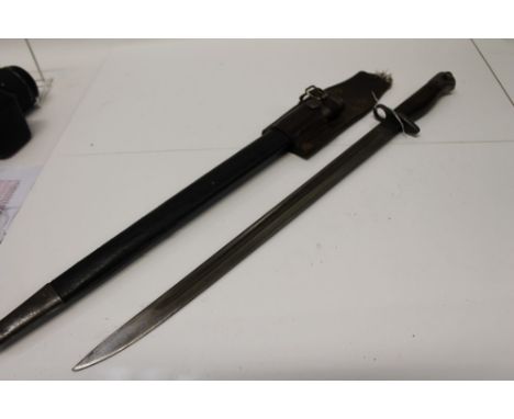 First World War 1907 pattern bayonet in steel mounted leather scabbard with frog