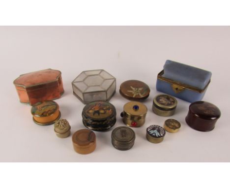 A collection of miniature Boxes, enamel, copper, glass, painted wooden examples etc., approx. 15 items. As a lot, w.a.f. (1)P