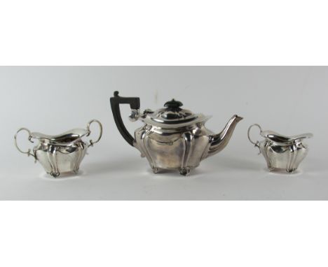 A small English three piece silver Tea Service, teapot, sugar bowl and cream jug, Birmingham c. 1900, approx. 15 ozs (include