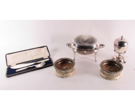 A fine quality silver plated Vegetable Dish on stand, the reeded roll top with ivory escutcheon and original liner, four reed