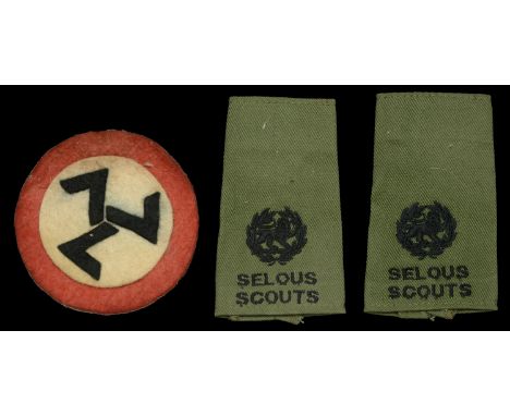 Selous Scouts Major’s Epaulettes. A scarce pair of Major’s epaulettes c.1973-80, green cloth with black embroidered regimenta