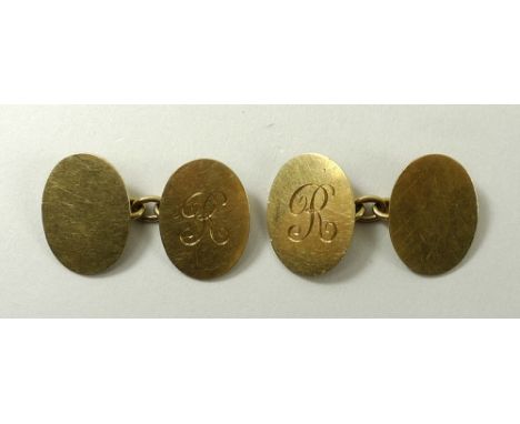A pair of 18ct gold chain link cufflinks of oval form, monogram engraved 'R', 9g total weight.