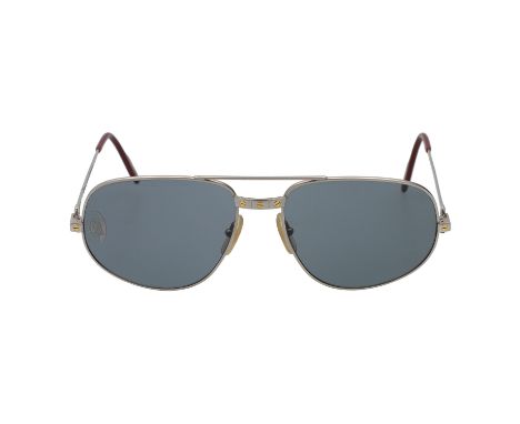 CARTIER VINTAGE Sonnenbrille "ROMANCE SANTOS-61 18". Silberfarbenes, mattes Titanium gestell mit Santos Dekor. Gebrauchsspure