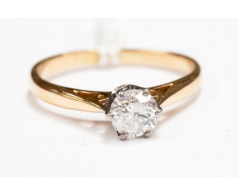 An 18ct gold and diamond solitaire ring, approx 0.50ct