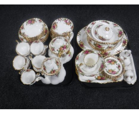 An extensive Royal Albert Old Country Roses tea and dinner service 