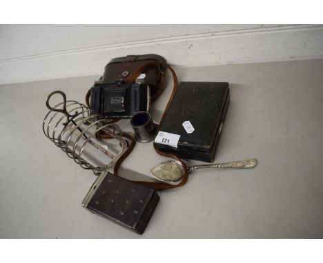 Mixed Lot: Silver plated toast rack, Kodak camera etc