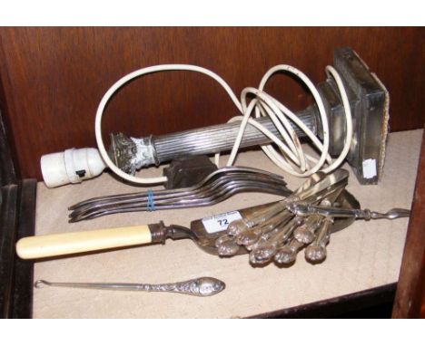 Silver handled button hook, silver handled fruit knives and forks, table lamp, etc.