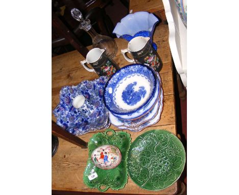 Selection of collectable ceramic ware, including majolica leaf dish