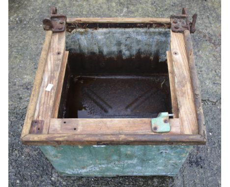 A vintage steei box with wood rim. L51cm x D51cm x H35cm