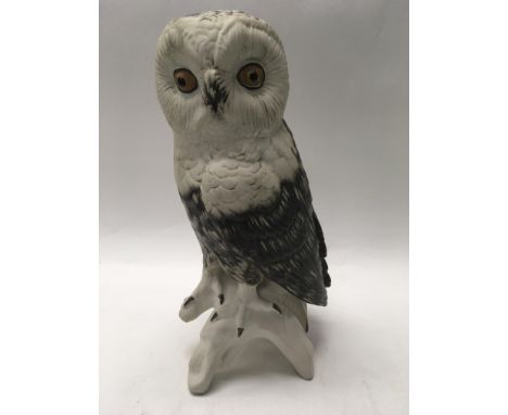A Karl Ens ceramic owl.