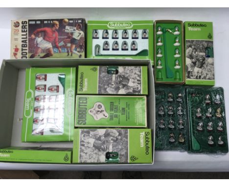 A collection of assorted boxed subbuteo teams from the 1960’s-80’s.