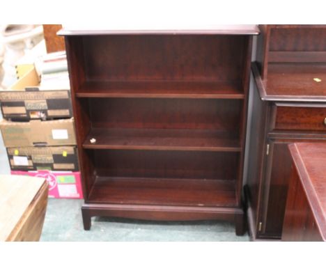 Stagg bookcase, height 100 cm, width 81 cm, depth 28 cm