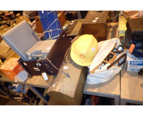 Collection of mixed garage tools and an unknown make car tail light  CONDITION REPORT: All electrical items in this lot have 