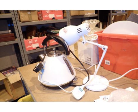 Kettle and a desk lamp CONDITION REPORT: All electrical items in this lot have been PAT tested for safety and have passed. Th