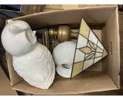 An old oil lamp, a stained glass lampshade, an ornamental elephant box and a large ceramic owl figurine