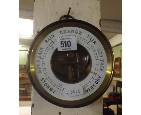 SMALL BRASS BODIED ANDROID BAROMETER