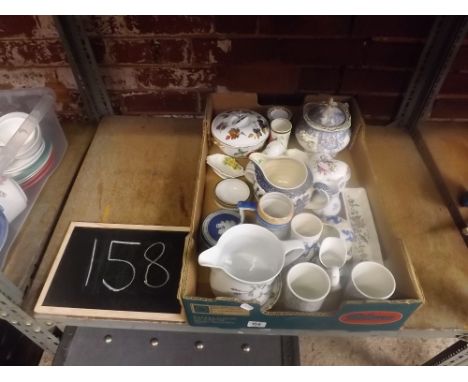 CARTON CONTAINING MISC CHINAWARE INCL; A ROYAL WORCESTER LIDDED BOWL, BLUE &amp; WHITE MILK JUGS &amp; OTHER CHINAWARE