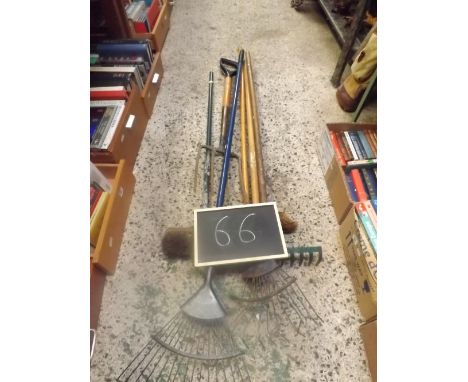 QTY OF GARDENING TOOLS INCL: RAKES &amp; BRUSHES
