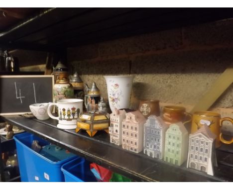 SHELF OF CHINAWARE INCL: THREE STEINS, MUGS &amp; DELFT STYLE HOUSES