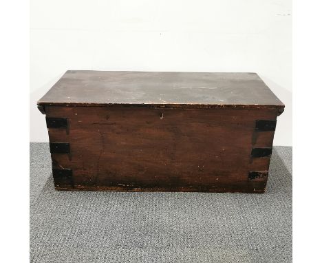 A stained pine blanket box/ trunk, 89 x 35 x 47cm.