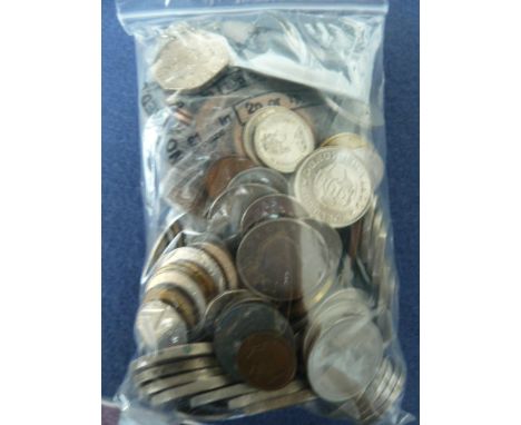 A large selection of modern British and world coins, including crowns, and a First Decimal Set