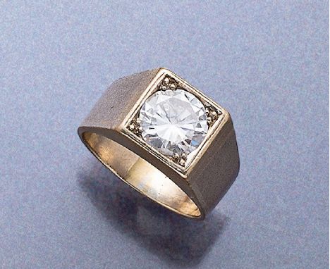 14 kt Gold Ring mit Brillant, WG 585/000,   Brillant ca. 3.26 ct Weiß/p 2, total ca. 12.5 g, RW 56, Rhodinierung muss erneuer