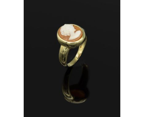 14 kt Gold Ring Muschelkamee, GG 585/000,   Frauenportrait, total ca. 5.3 g, RW 5614 kt gold ring shell cameo, YG 585/000  , 