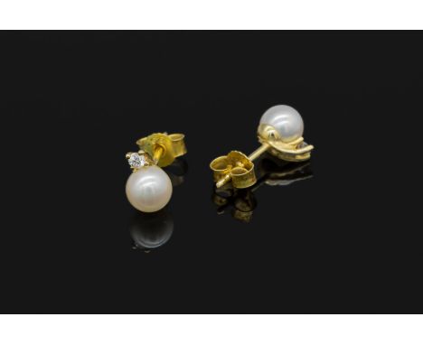 14 kt Gold Ring mit Akoyazuchtperle und Brillanten,   GG 585/000, rosef. Perlen, D. ca. 7 mm, 2 Brillanten zus. ca. 0.10 ct W