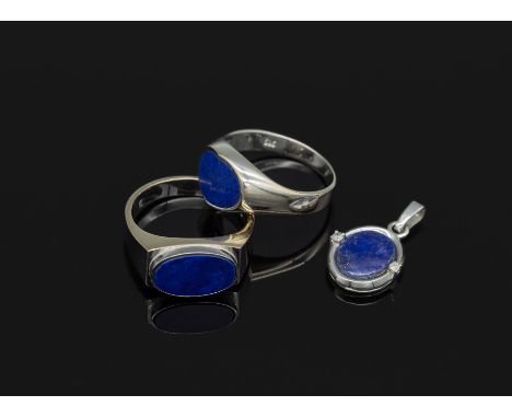 14 kt Gold Schmuck Konvolut mit Lapislazuli,   WG 585/000: Ring m. 2 Lapislazulieinlagen, leicht giebelförm., RW 54; Ring mit