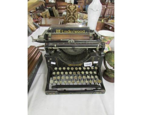 An early 20th century Underwood Standard typewriter, No.5.