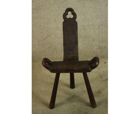 Birthing chair, vintage Arts and Crafts style. H.75cm. 