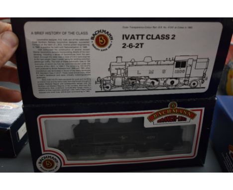 A Bachmann 00 gauge BR Ivatt Class 2 2-6-2 Tank Engine 41272, cat no 31-450A in original box