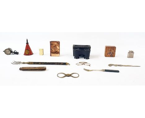 Assorted items including a toasting fork, a pair of Carl Zeiss Jena opera glasses, cased, various keys, penknives, a compass 