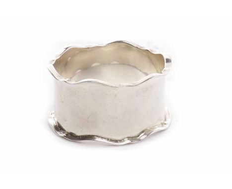 SILVER NAPKIN RINGmaker Harrison Brothers & Howson Ltd, London 2007, with waved moulded borders, approximately 20g, 4.5cm wid