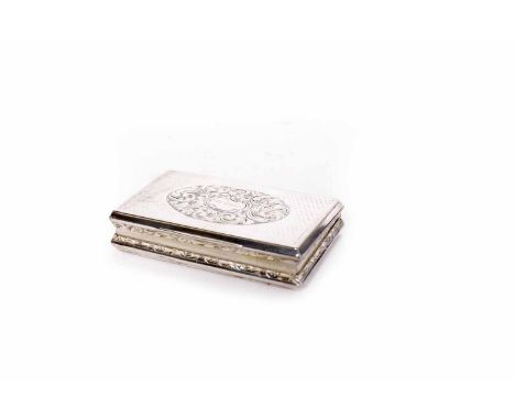 EARLY VICTORIAN SILVER SNUFF BOXmaker Edward Smith, Birmingham 1842, of rectangular form with engine turned design, the centr