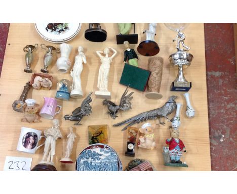 Box of Assorted Collectables ( Ceramic & Metalware )
