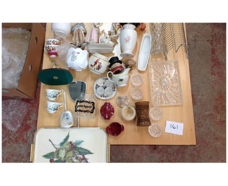 Box of Assorted Items ( Ceramic Pots, Tray, Glassware etc )